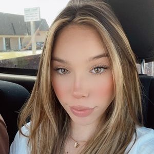 Meet your Posher, Vicky